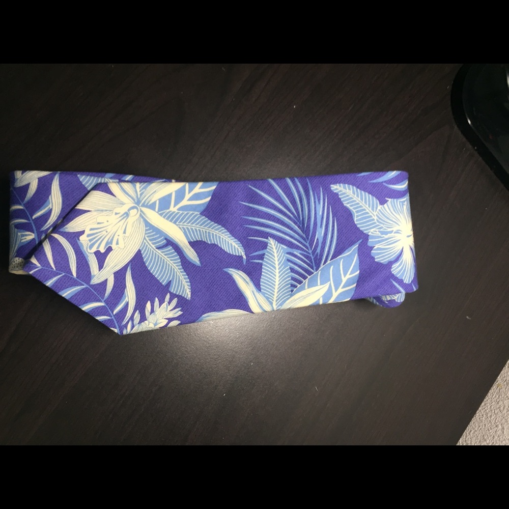 Tommy Bahama tie